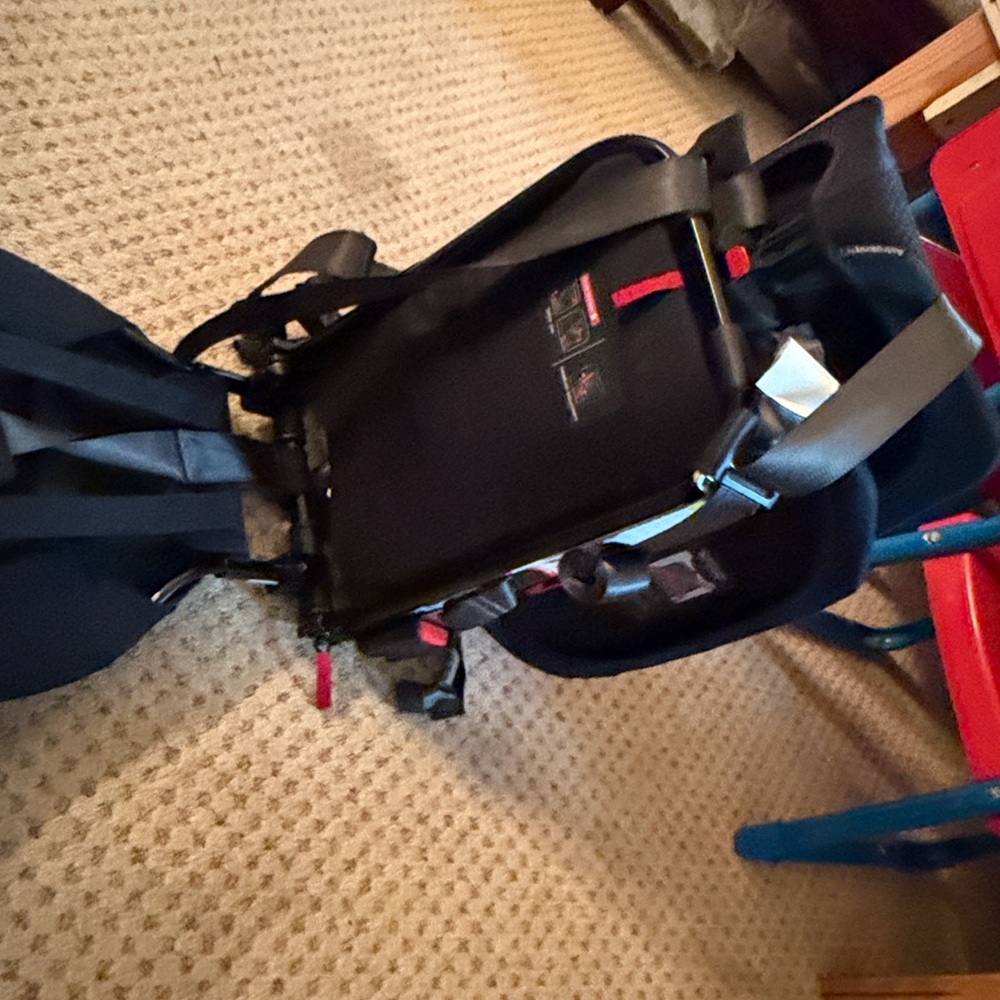 Wayb pico travel car seat - Picture 10 of 13